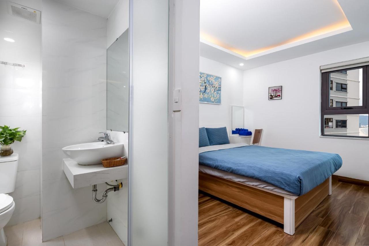 Sea View Balcony Retreat: My Khe Beach Proximity Apartment Da Nang Exterior photo